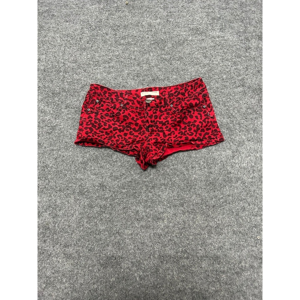 No Boundaries Shorts Womens Size 11 Red Animal Print Leopard Low Rise Stretch